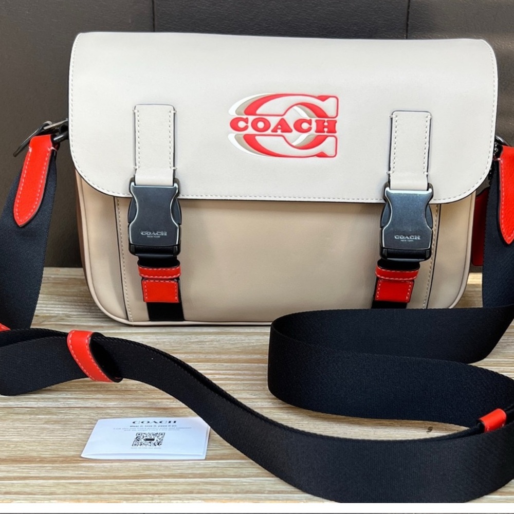 Coach Unisex Cream and Red Messenger Bag-EUC